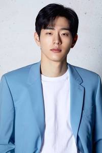 LEE SEUNG-RYONG