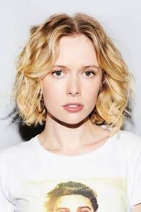 AMELIA EVE