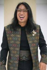 PRAZ TEGUH